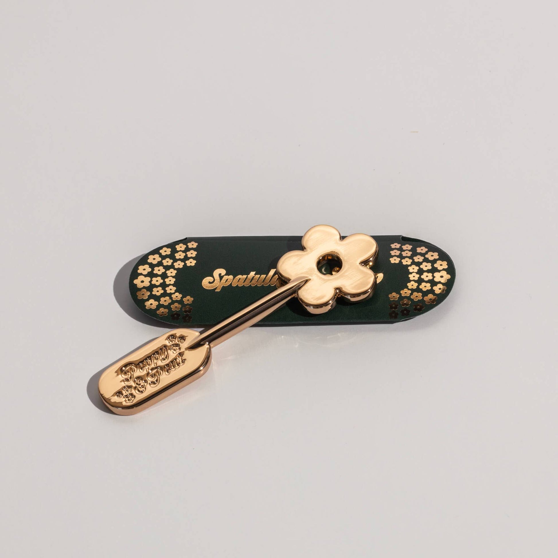 Lip Care Spatula, Gold Daisy - TheShabbyWick